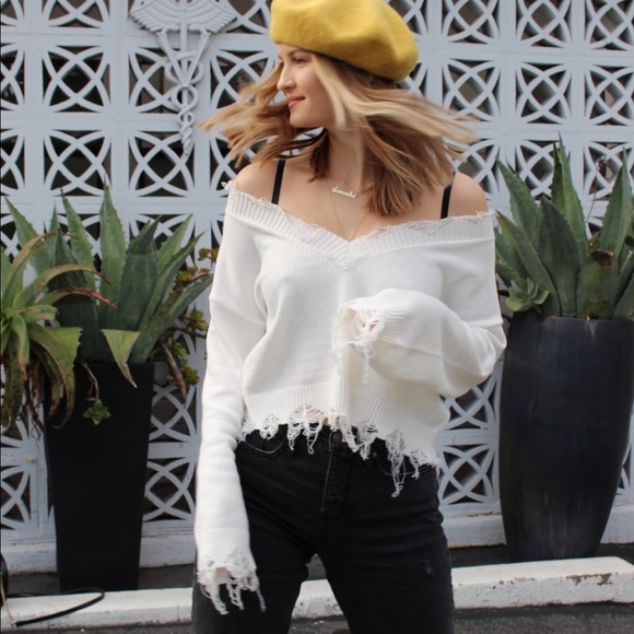 White ripped sweater - Picture 2 of 2